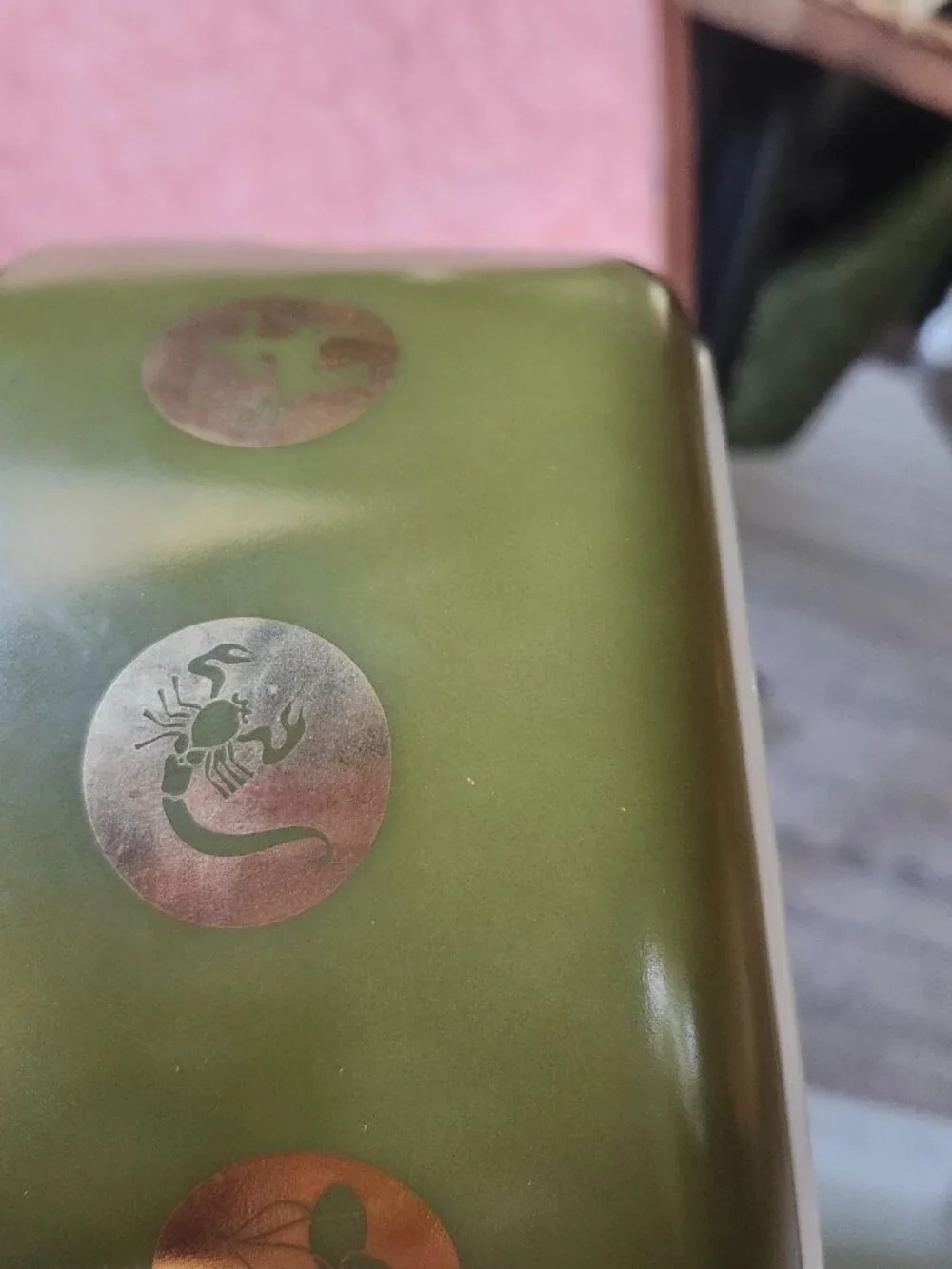 Pyrex zodiac with compass rose lid 475